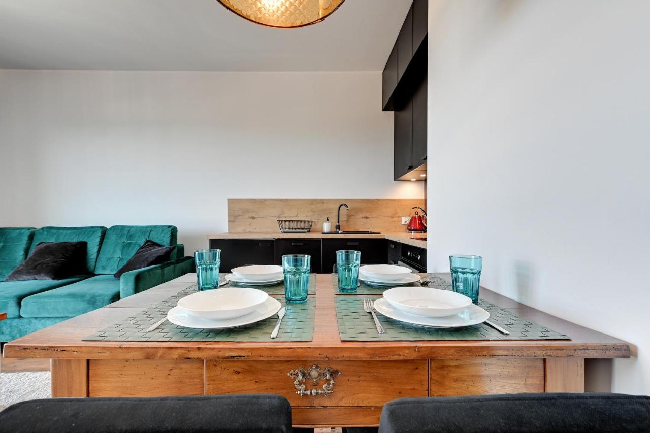 Ferienwohnung Platinium Zajezdnia Wrzeszcz Danzig Exterior foto